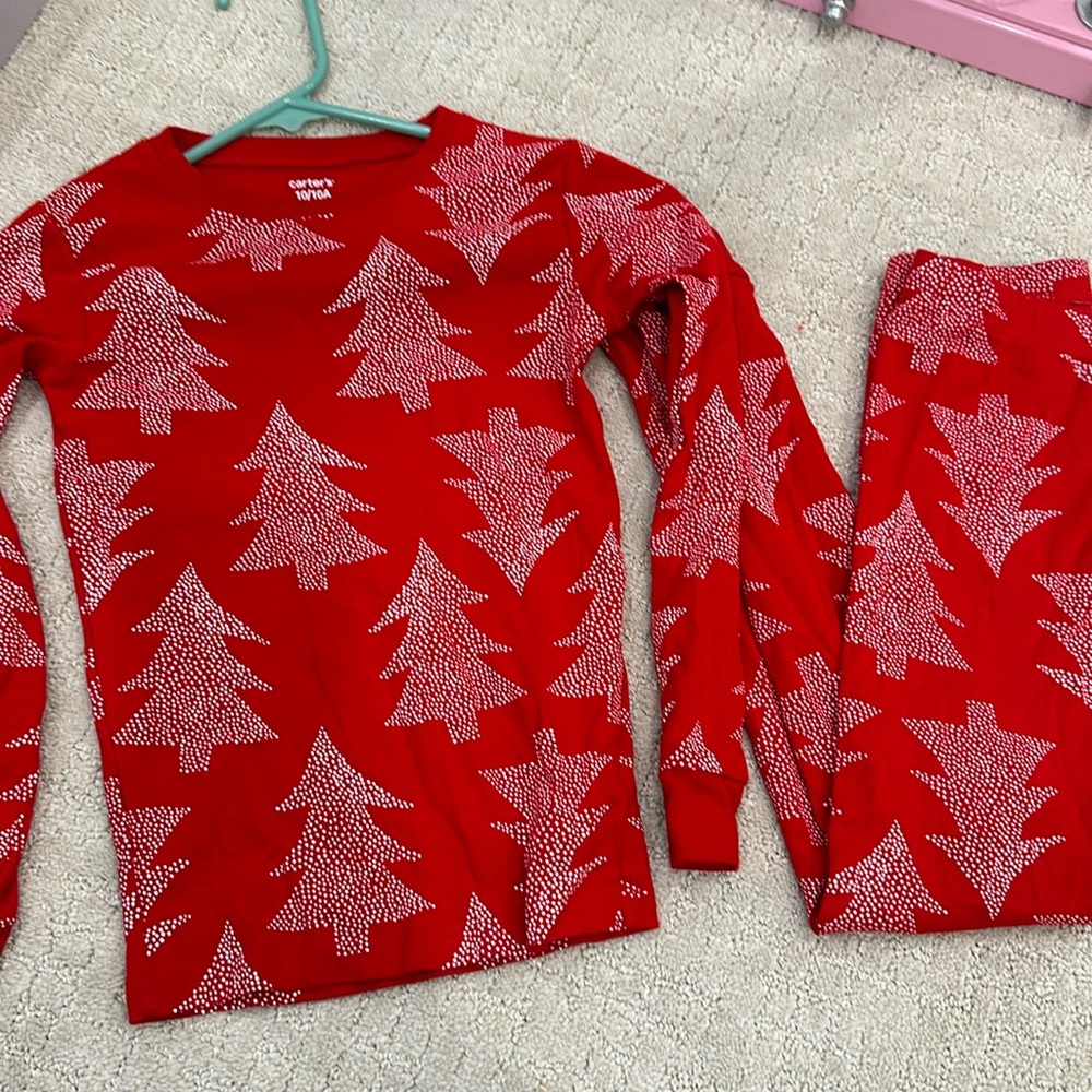 Carter’s kids jammies size 10